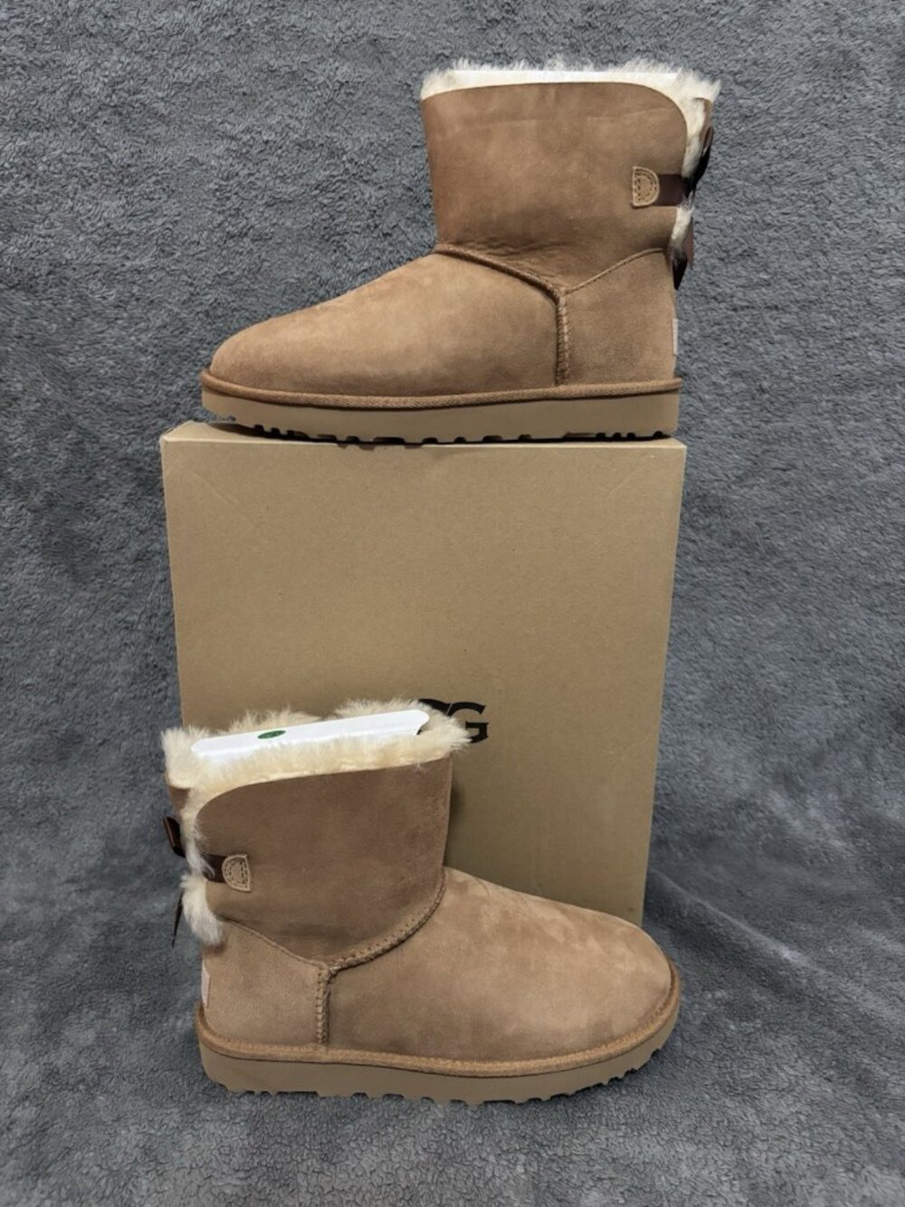 UGG Women's Mini Bailey Bow II Boots Chestnut Size 8